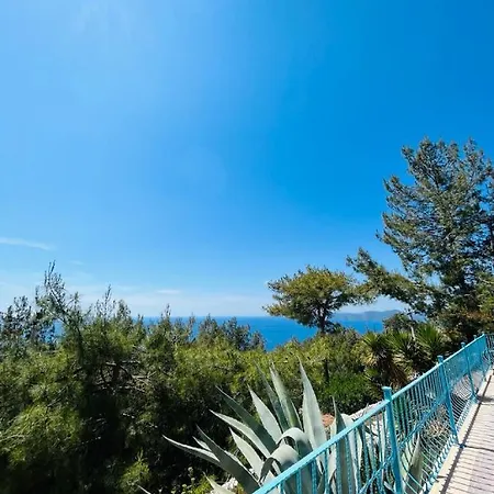 With Pool 15 Min To Bay In Faralya, Villa *